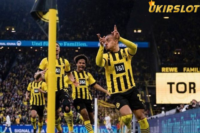 Hasil dan Klasemen Liga Jerman - Pesta 4 Gol, Borussia Dortmund Salip Bayern Muenchen