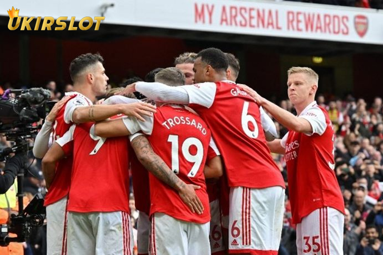 Hasil dan Klasemen Liga Inggris - Arsenal Ukir Sejarah Baru