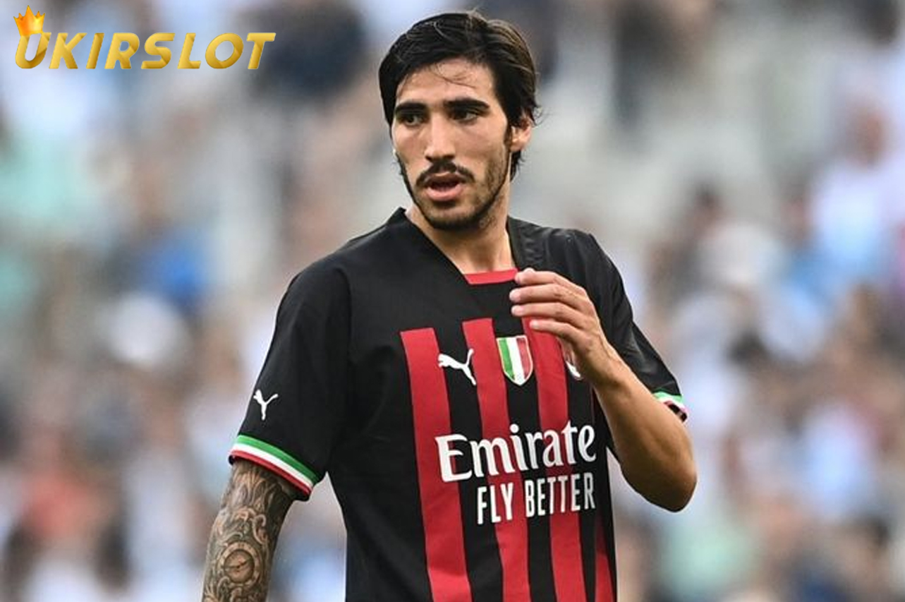 Sandro Tonali Tak Pernah Ingin Tinggalkan AC Milan, Transfer ke Newcastle United Hanya Paksaan Dewan Klub