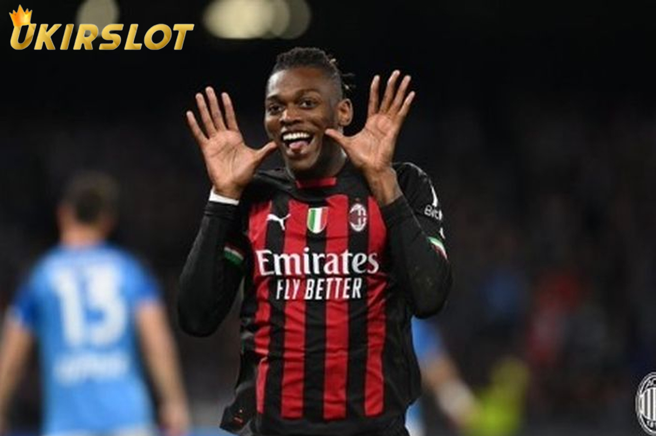 Detail Kontrak Baru Rafael Leao di AC Milan: Gaji Tertinggi, Klausul Selangit, Pakai Nomor Legenda