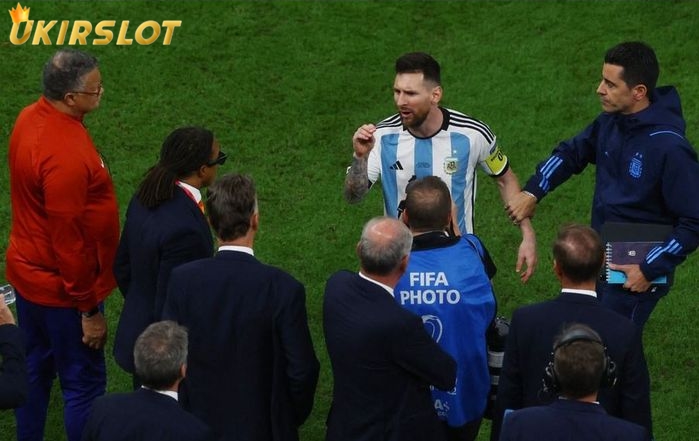 Lionel Messi Dituduh Van Gaal Juara Piala Dunia Settingan, Virgil van Dijk Beri Pembelaan