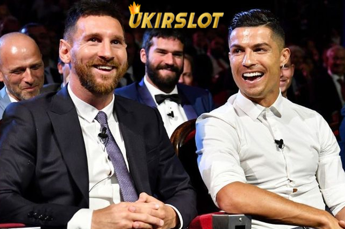 Menagih Janji Cristiano Ronaldo yang bakal Pensiun kalau Lionel Messi Menang Ballon d'Or