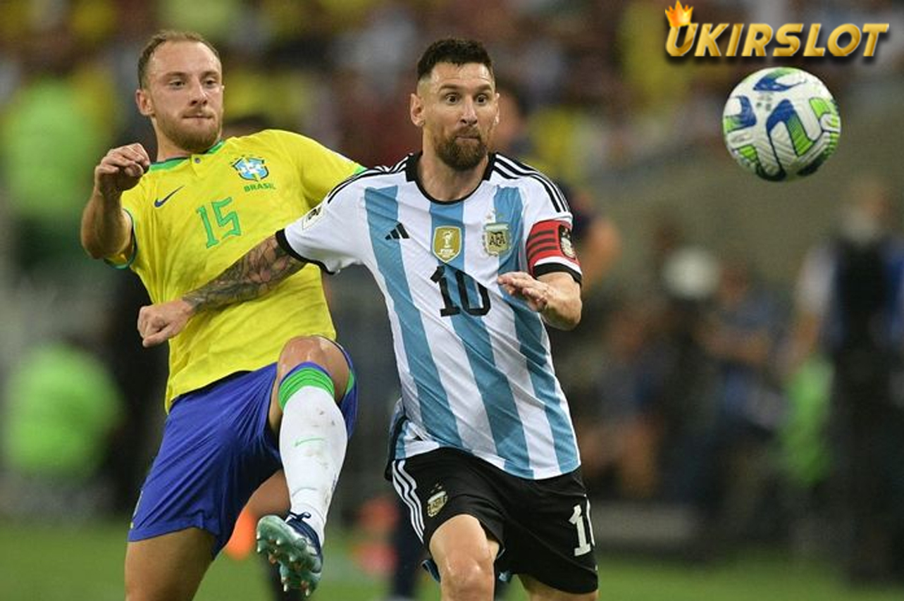 Brasil Vs Argentina - Momen Lionel Messi Bungkam Pengagum Cristiano Ronaldo dengan Piala Dunia Usai Menyebut Tim Tango Pengecut