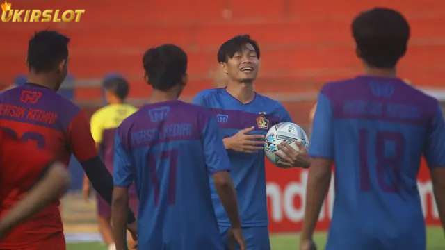 Cerita Mantan Gelandang Arema Juan Revi: Sudah Tak Berhasrat Main Bola, Fokus Melatih Anak-anak