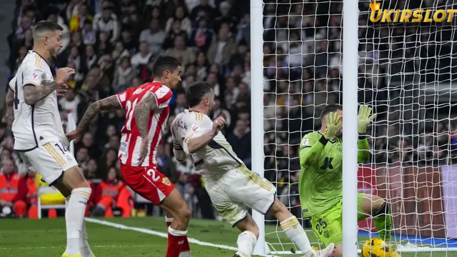 Pemain Almeria Marah dan Kecewa terhadap Gol Kontroversial Real Madrid di Liga Spanyol: Kami Dirampok!