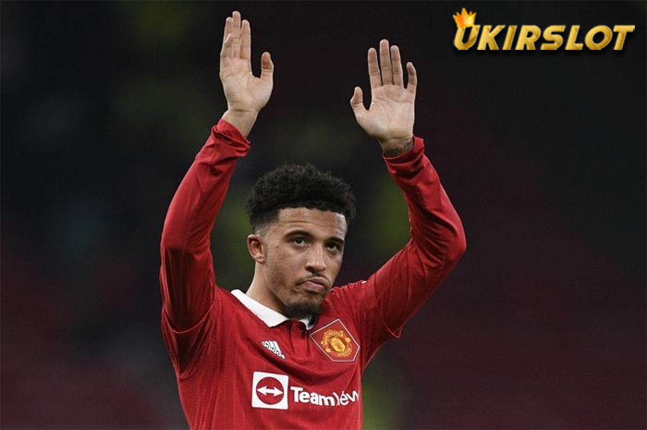 BURSA TRANSFER - Man United Pulangkan Bek Sayap Darurat, Jadon Sancho Diselamatkan Dortmund dari Kerangkeng