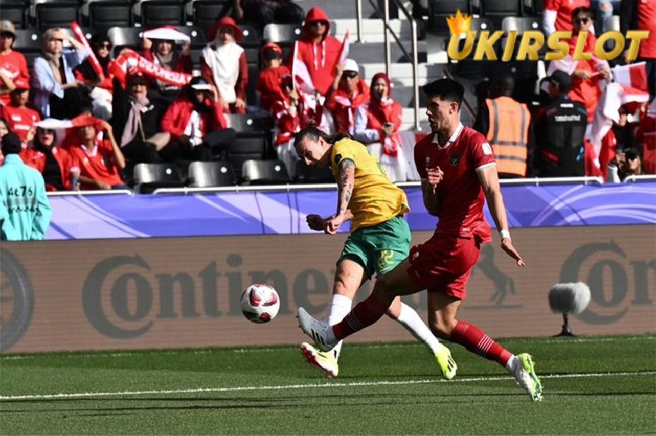 Piala Asia 2023 - Gelandang Australia: Timnas Indonesia Sedikit Kasar dan Nakal di Babak Kedua