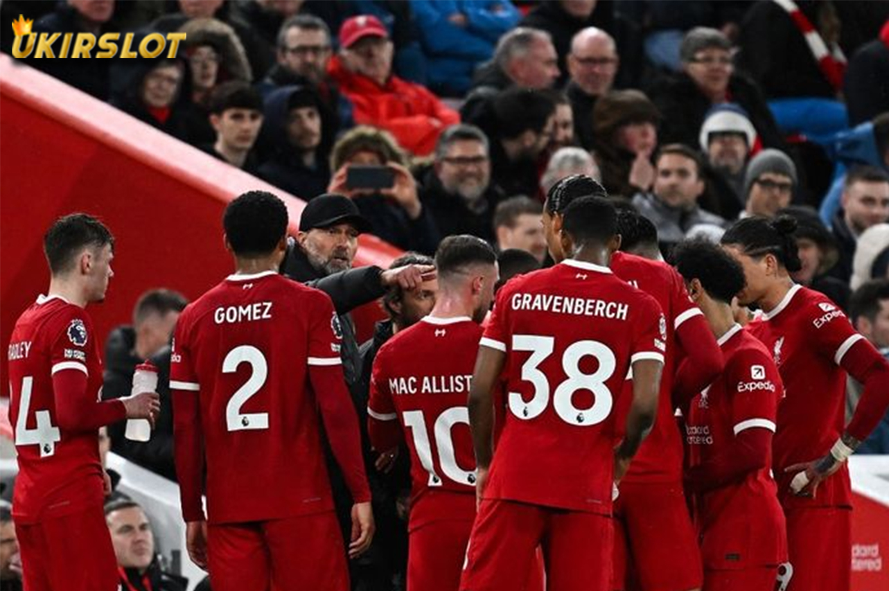 Momen 2 Pemain Muslim Liverpool Buka Puasa saat Duel Kontra Sheffield