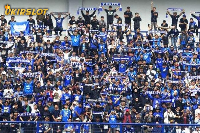 Puluhan ribu suporter dipastikan bakal tetap memadati Stadion Si Jalak Harupat, Bandung, pada Minggu (26/5/2024).