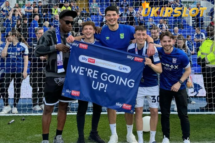 Keberhasilan McKenna membawa Ipswich promosi ke Premier League membuat peluang Baggott bermain di tim utama semakin tipis.