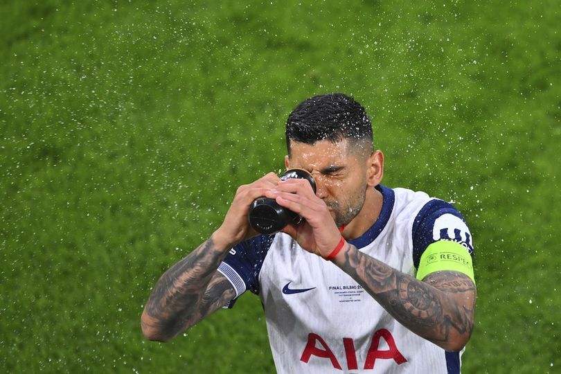 Man of the Match Tottenham vs Manchester United: Cristian Romero